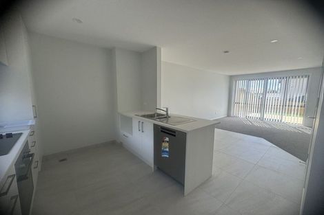 Photo of property in 5/59 Glenview Road, Glen Eden, Auckland, 0602