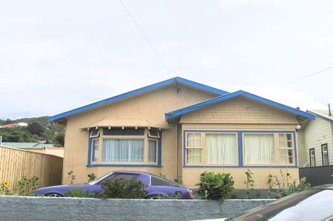 Photo of property in 7 Palm Avenue, Lyall Bay, Wellington, 6022