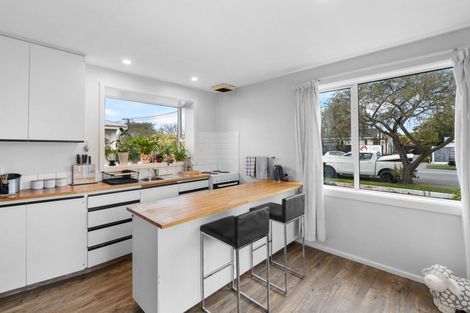 Photo of property in 1/33 Prestons Road, Redwood, Christchurch, 8051