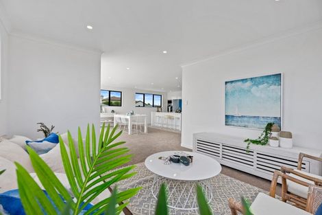 Photo of property in 1020c Papamoa Beach Road, Papamoa Beach, 3118