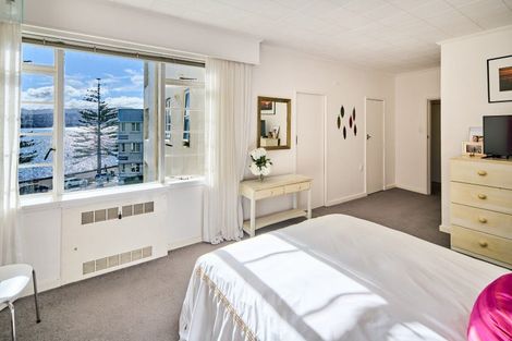 Photo of property in Wharenui Apartments, 274 Oriental Parade, Oriental Bay, Wellington, 6011