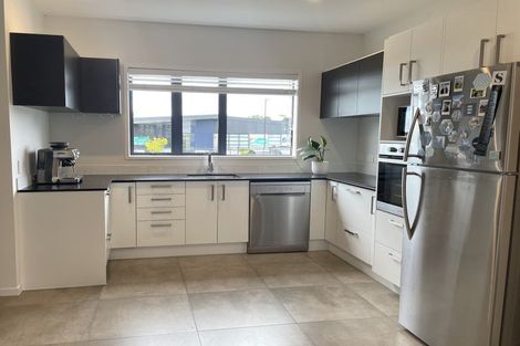 Photo of property in 16 Joshua Carder Drive, Hobsonville, Auckland, 0616