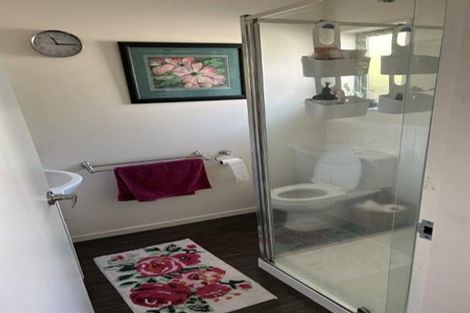 Photo of property in 4 Kekerenga Street, Strathmore Park, Wellington, 6022