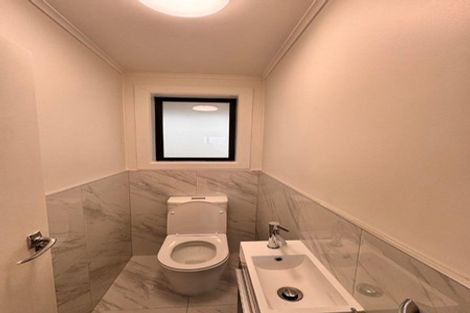 Photo of property in 18 Kelwyn Road, Kelston, Auckland, 0602