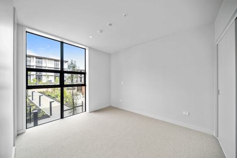 Photo of property in 102/82 Te Oneroa Way, Long Bay, 0630