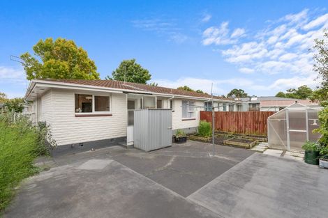 Photo of property in 1/6 Valerie Place, Redwood, Christchurch, 8051