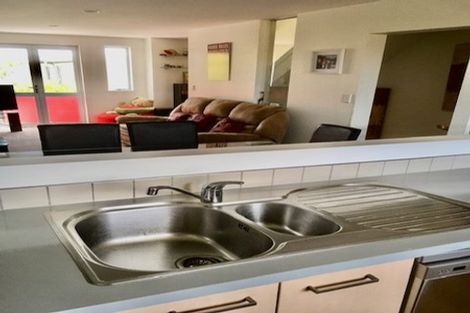 Photo of property in 62 Albionvale Road, Glen Eden, Auckland, 0602