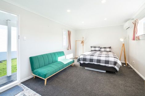 Photo of property in 18a Humphries Street, Greytown, 5712