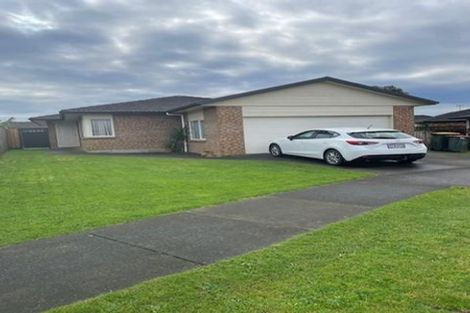 Photo of property in 14 Sid Place, Mangere, Auckland, 2022