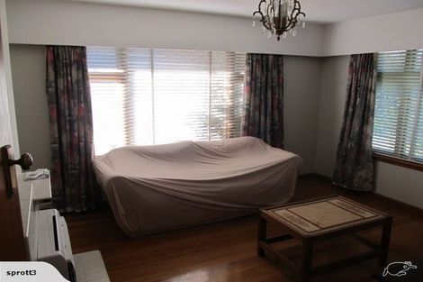 Photo of property in 112 Inwoods Road, Parklands, Christchurch, 8083