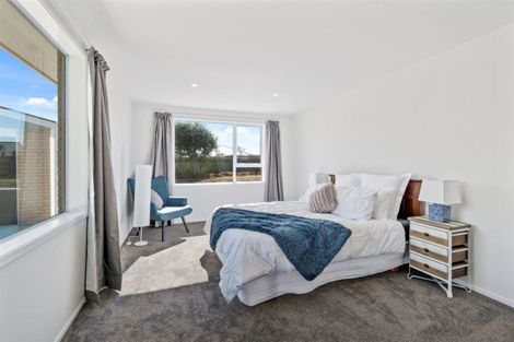 Photo of property in 9 Betula Place, Parklands, Christchurch, 8083