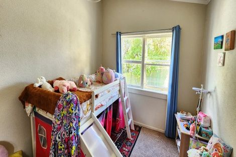 Photo of property in 238 Bridge Street, Eltham, 4322