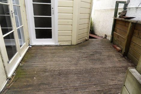 Photo of property in 56 Mortimer Terrace, Brooklyn, Wellington, 6021