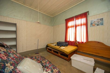 Photo of property in 1 Ranfurly Street, Palmerston North, 4410