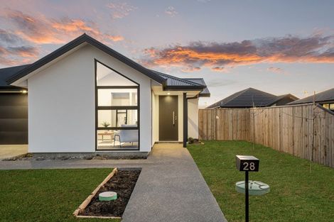 Photo of property in 28 Blue Jacket Drive, Halswell, Christchurch, 8025