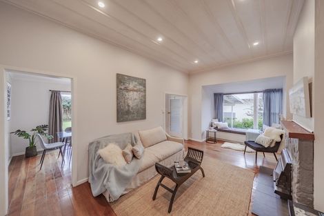 Photo of property in 40 Middle Road, Havelock North, 4130