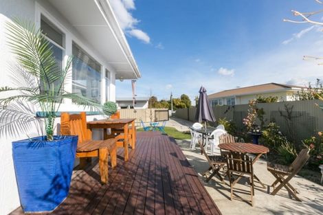 Photo of property in 9a Cornwall Road, Taradale, Napier, 4112