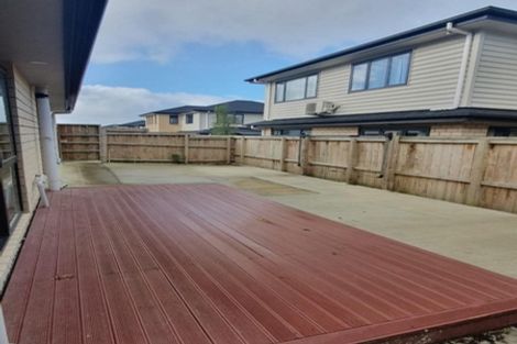 Photo of property in 16 Nandi Lane, Ranui, Auckland, 0612