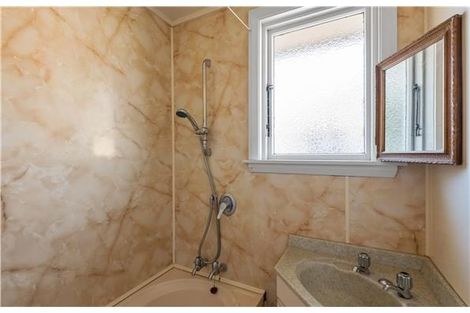 Photo of property in 34 Roche Avenue, Upper Riccarton, Christchurch, 8041