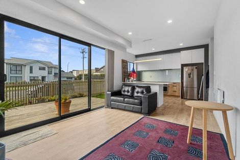 Photo of property in 80a Moire Road, Massey, Auckland, 0614