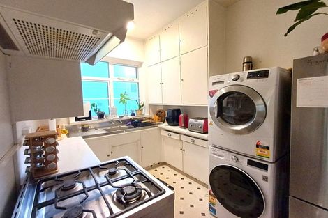 Photo of property in Nissen Court, 11d Hawker Street, Mount Victoria, Wellington, 6011