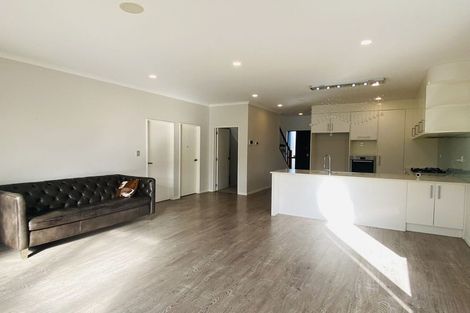 Photo of property in 55 Bordeaux Parade, Te Atatu South, Auckland, 0610