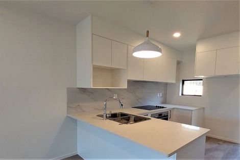 Photo of property in 26 Morihana Close, Glen Eden, Auckland, 0602