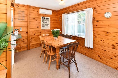 Photo of property in 1/133 Carnoustie Drive, Wattle Downs, Auckland, 2103