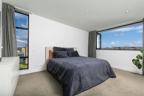 Photo of property in 204 Hobsonville Point Road, Hobsonville, Auckland, 0616