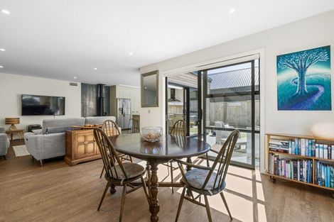 Photo of property in 15 Muster Road, Jacks Point, 9371