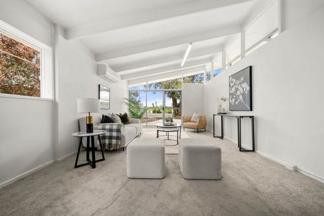 Photo of property in 500 East Coast Road, Windsor Park, Auckland, 0630
