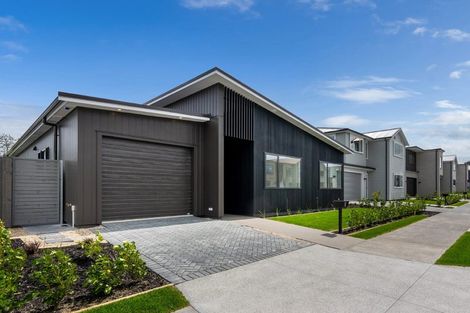 Photo of property in 10 Oyster Drive, Whenuapai, 0618