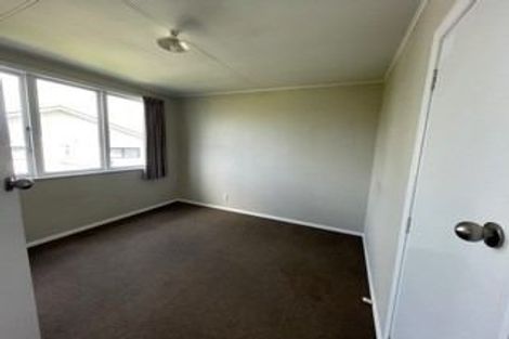Photo of property in 47 Luckens Road, West Harbour, Auckland, 0618
