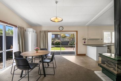 Photo of property in 102 Gonville Avenue, Gonville, Whanganui, 4501