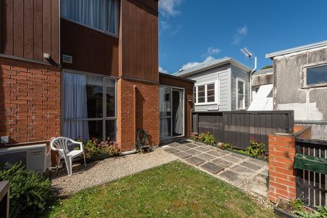 Photo of property in Altar Apartments, 1/120 Rintoul Street, Newtown, Wellington, 6021