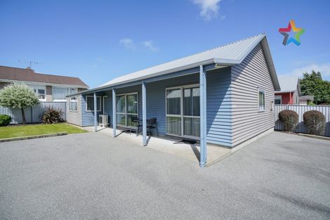 Photo of property in 8a-d Tay Street, Turnbull Thomson Park, Invercargill, 9810