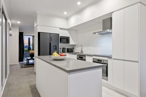 Photo of property in 62 Hobsonville Point Road, Hobsonville, Auckland, 0616