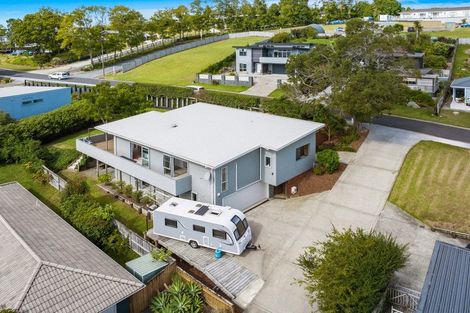 Photo of property in 16 Blue Gum Drive, Warkworth, 0910