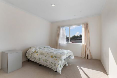 Photo of property in 19 Belgate Place, Somerville, Auckland, 2014