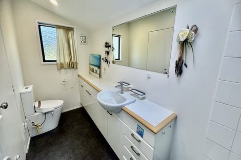 Photo of property in 1/12 Masefield Street, Cockle Bay, Auckland, 2014