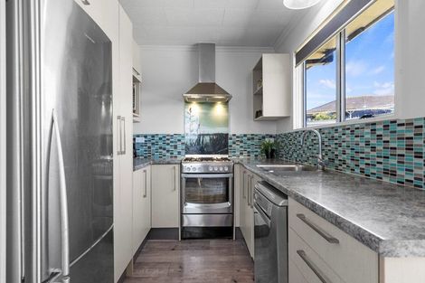 Photo of property in 21 Whenuariri Place, Maketu, 3189