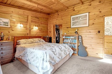 Photo of property in 3 Claret Place, Henderson, Auckland, 0612