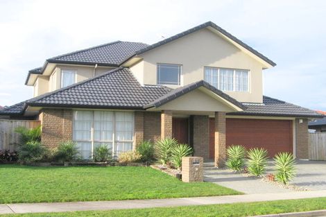 Photo of property in 18 Dalcross Drive, Flat Bush, Auckland, 2016