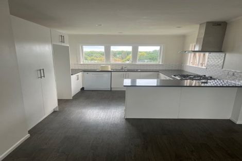 Photo of property in 12 Michelle Place, Mangere, Auckland, 2022