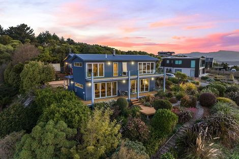 Photo of property in 18 Stoddart Terrace, Diamond Harbour,  8971