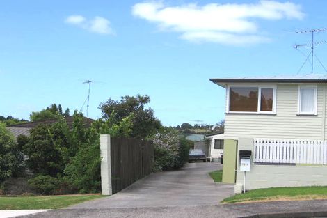 Photo of property in 2/73 Verbena Road, Birkdale, Auckland, 0626