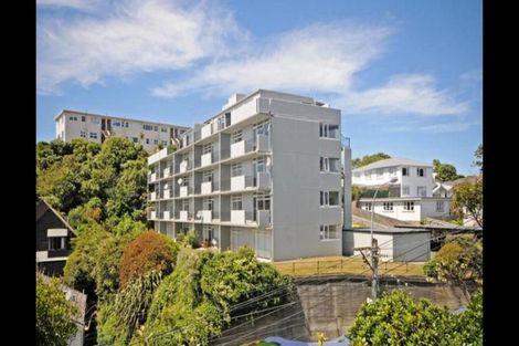 Photo of property in 3c/145 Ohiro Road, Brooklyn, Wellington, 6021