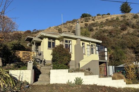 Photo of property in 35 Branxholm Street, Roxburgh, 9500