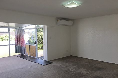 Photo of property in 2/349 Pakuranga Road, Pakuranga Heights, Auckland, 2010