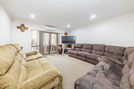 Photo of property in 5 Whitbourne Heights, Manurewa, Auckland, 2105